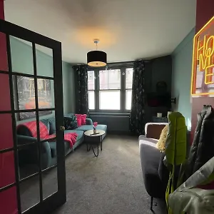 Garden Town Flat Accommodating 8 Guests , Brighton United Kingdom