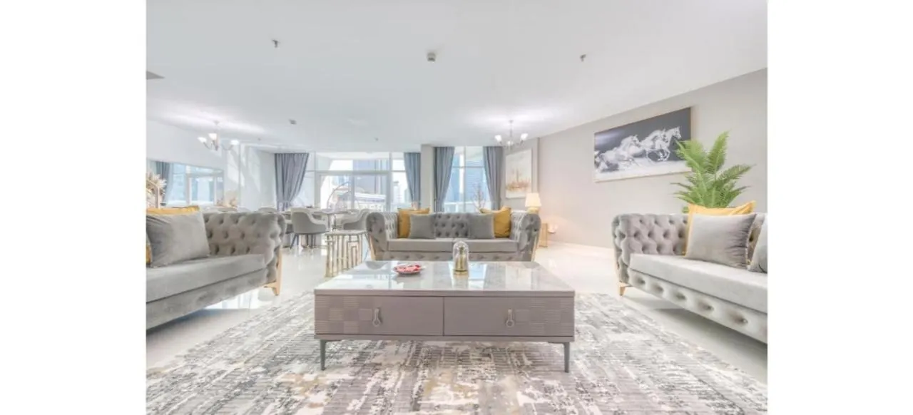 Luxurious 4-Bedroom Duplex Villa Apartment Near Jbr Dubai