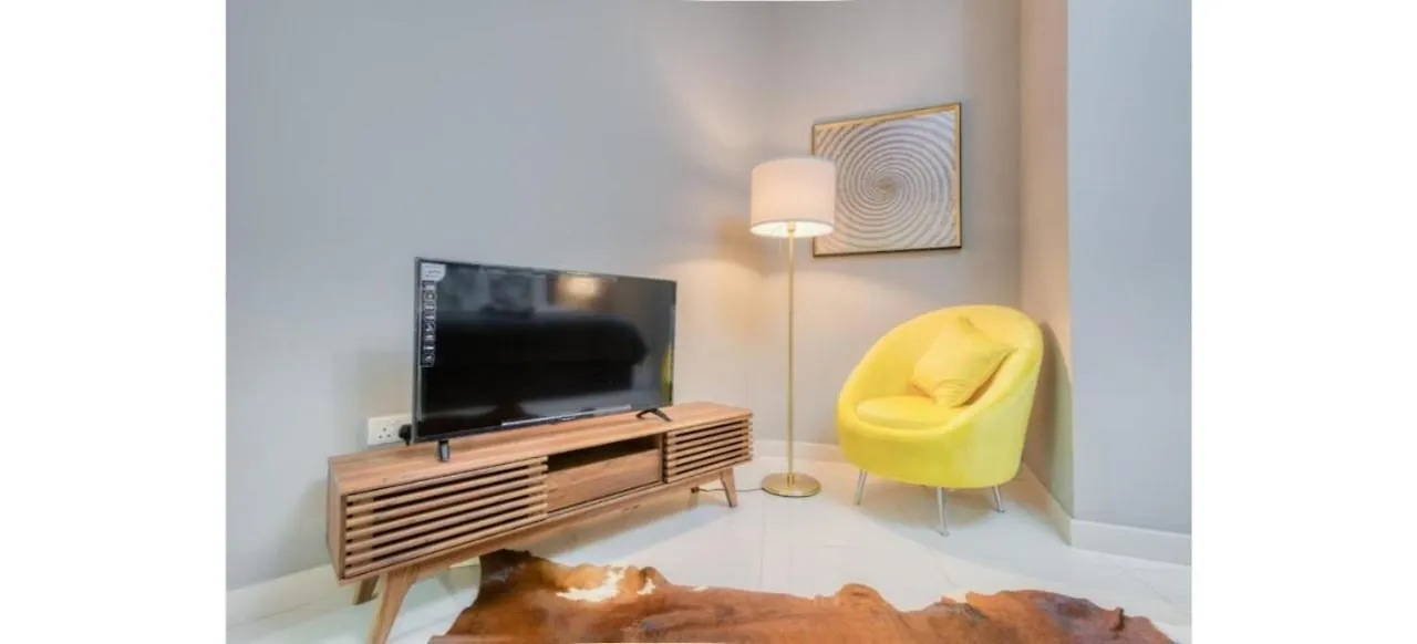 Luxurious 4-Bedroom Duplex Villa Apartment Near Jbr Dubai